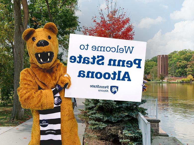 The Nittany Lion mascot holding up a sign reading Welcome to <a href='http://lhfsw85p.863024.com'>十大网投平台信誉排行榜</a>阿尔图纳分校